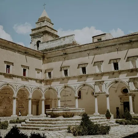 Abbazia Santa Maria Del Bosco